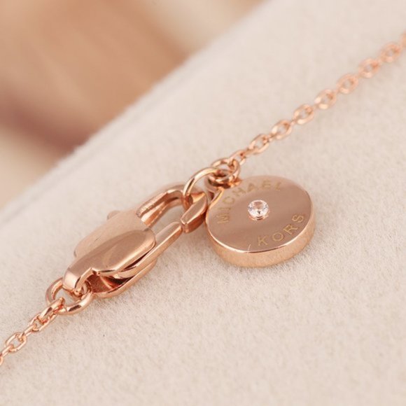 Michael Kors Shell Love Logo Short Necklace - Picture 8 of 8